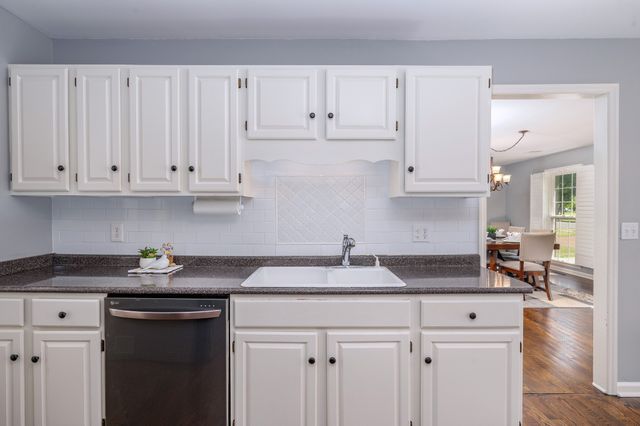 2607 Regency Park Dr, Murfreesboro, TN 37129
