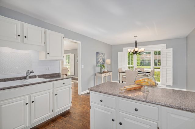 2607 Regency Park Dr, Murfreesboro, TN 37129