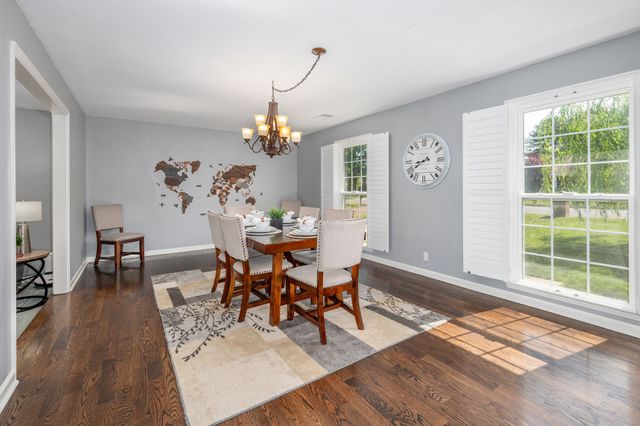 2607 Regency Park Dr, Murfreesboro, TN 37129