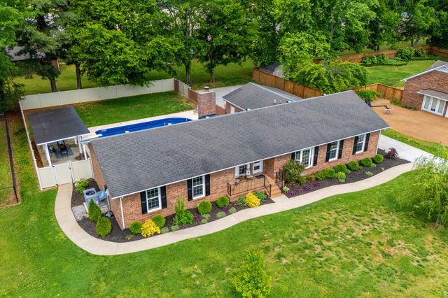 2607 Regency Park Dr, Murfreesboro, TN 37129