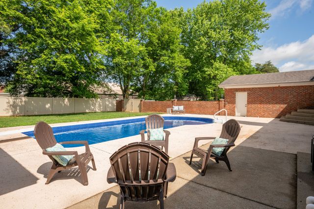 2607 Regency Park Dr, Murfreesboro, TN 37129