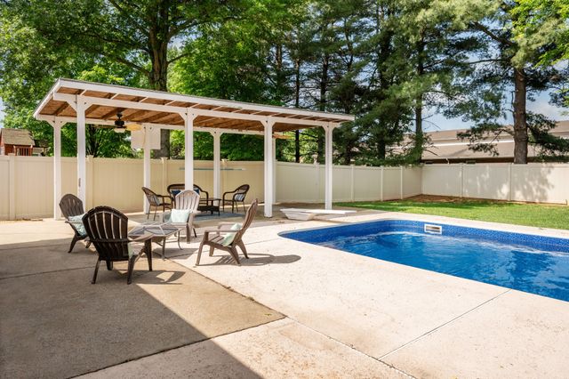 2607 Regency Park Dr, Murfreesboro, TN 37129