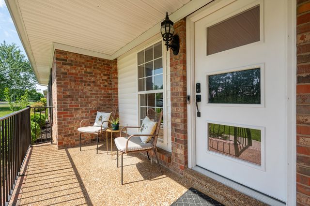2607 Regency Park Dr, Murfreesboro, TN 37129