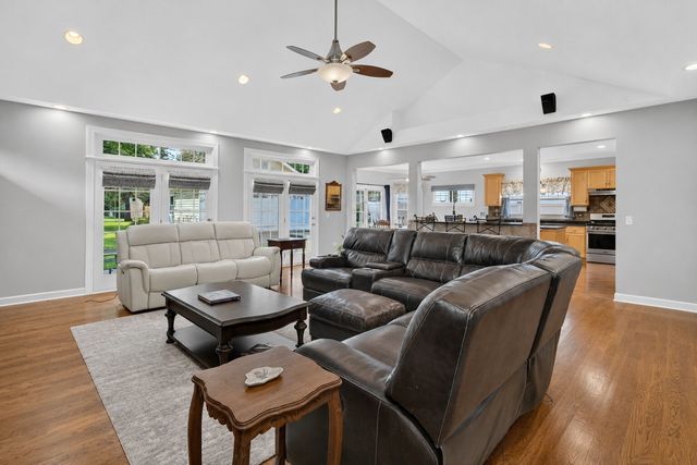 4344 Elm Street, Downers Grove, IL 60515