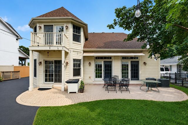 4344 Elm Street, Downers Grove, IL 60515