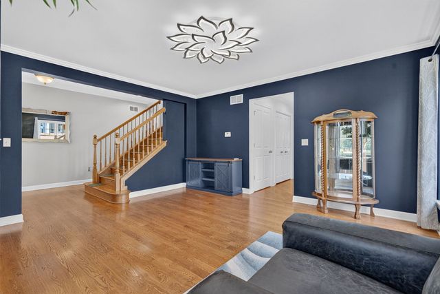 4344 Elm Street, Downers Grove, IL 60515