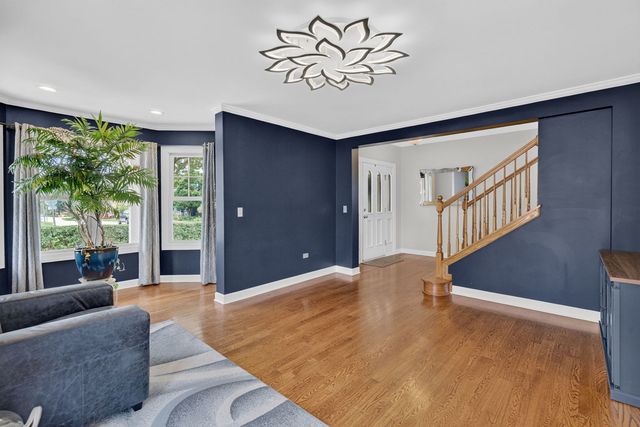 4344 Elm Street, Downers Grove, IL 60515