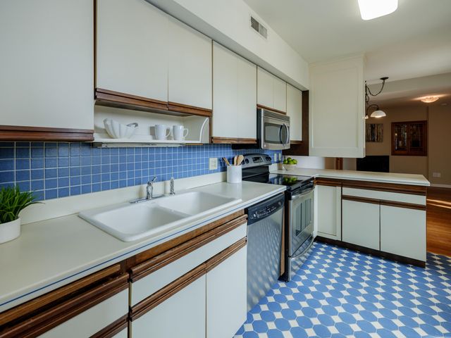 471 W South Street 207, Kalamazoo, MI 49007