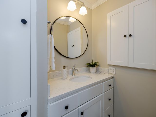 471 W South Street 207, Kalamazoo, MI 49007