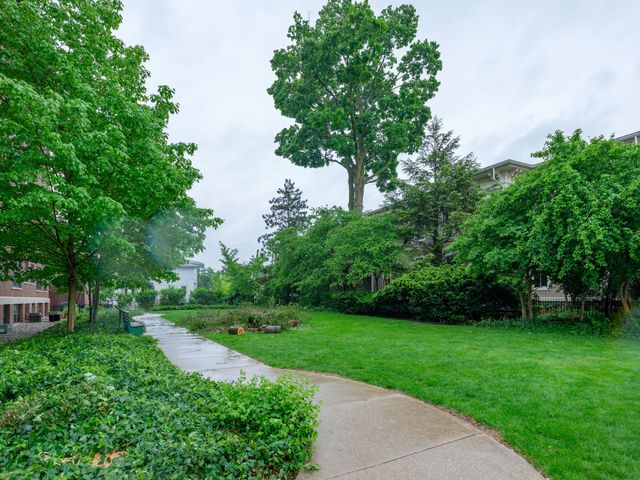 471 W South Street 207, Kalamazoo, MI 49007