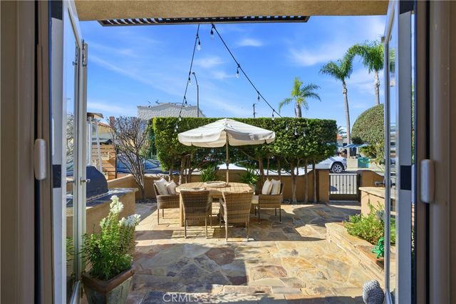 174 Claremont, Long Beach, CA 90803