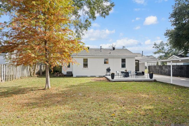 1451 Aberdeen Ave, Baton Rouge, LA 70808