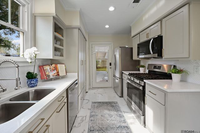 1451 Aberdeen Ave, Baton Rouge, LA 70808