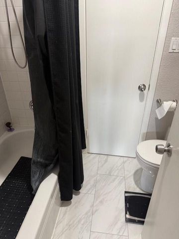 6111 Beverly Hill Street 35, Houston, TX 77057