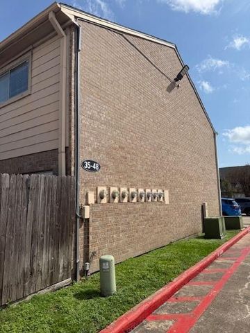 6111 Beverly Hill Street 35, Houston, TX 77057