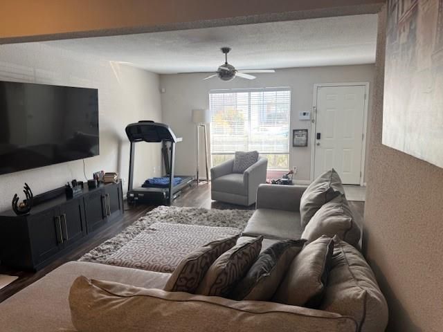 6111 Beverly Hill Street 35, Houston, TX 77057