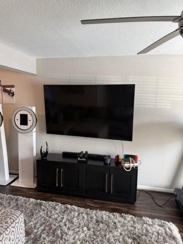 6111 Beverly Hill Street 35, Houston, TX 77057