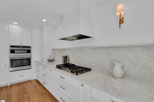 9 Springdale Lane, Spartanburg, SC 29302