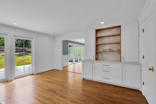 9 Springdale Lane, Spartanburg, SC 29302