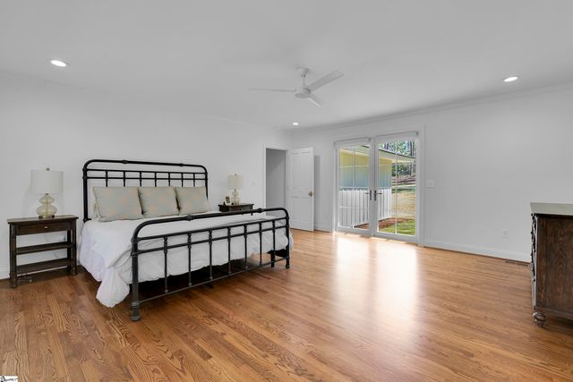 9 Springdale Lane, Spartanburg, SC 29302