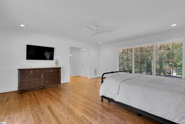 9 Springdale Lane, Spartanburg, SC 29302