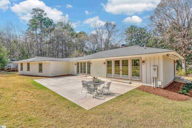 9 Springdale Lane, Spartanburg, SC 29302