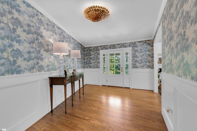 9 Springdale Lane, Spartanburg, SC 29302