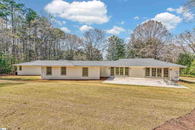 9 Springdale Lane, Spartanburg, SC 29302