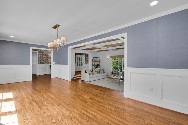 9 Springdale Lane, Spartanburg, SC 29302