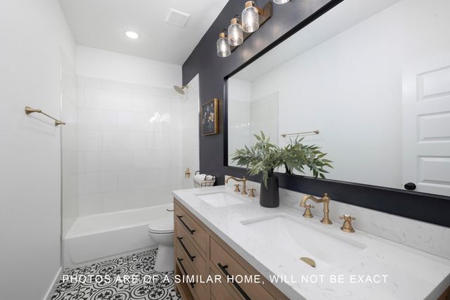 1001 W Jay Street, Ozark, MO 65721