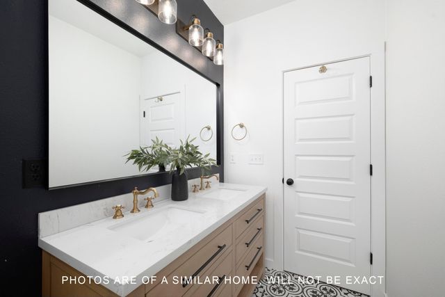 1001 W Jay Street, Ozark, MO 65721