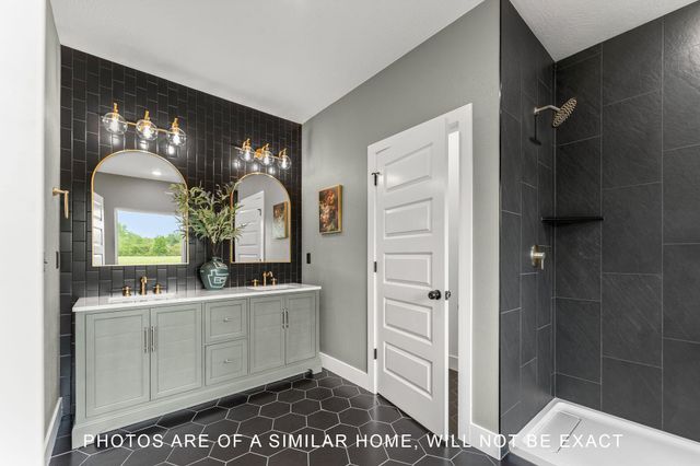 1001 W Jay Street, Ozark, MO 65721