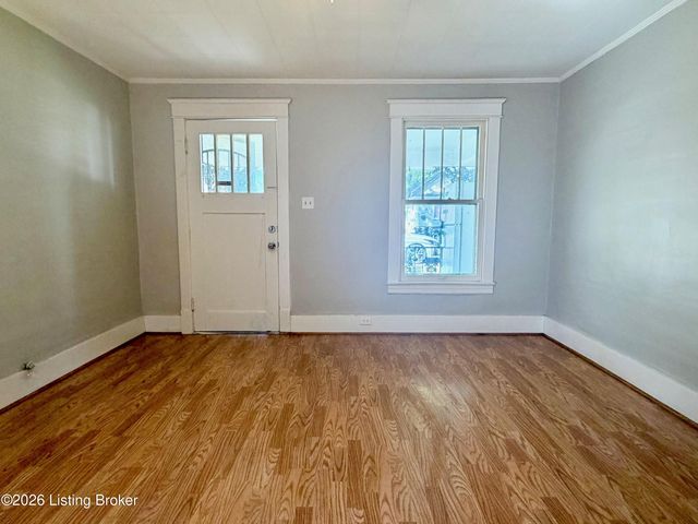 2057 May Ave, Louisville, KY 40217