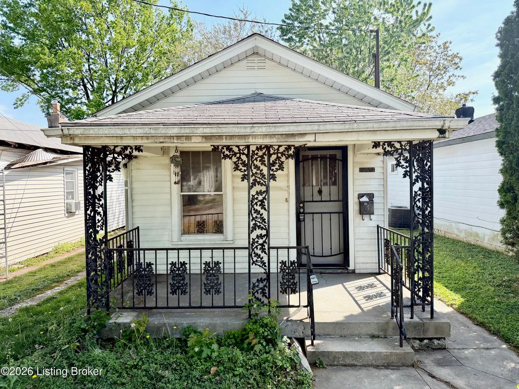 2057 May Ave, Louisville, KY 40217