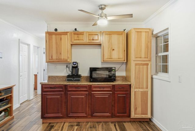 4708 Dean Dr, Pace, FL 32571