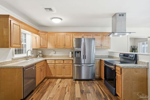 4708 Dean Dr, Pace, FL 32571