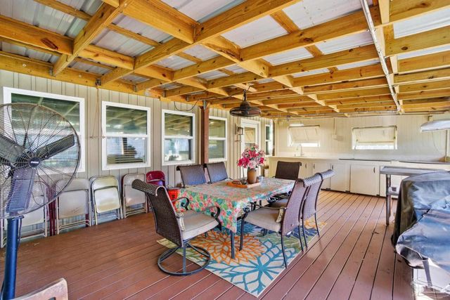 4708 Dean Dr, Pace, FL 32571