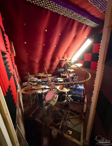 4708 Dean Dr, Pace, FL 32571