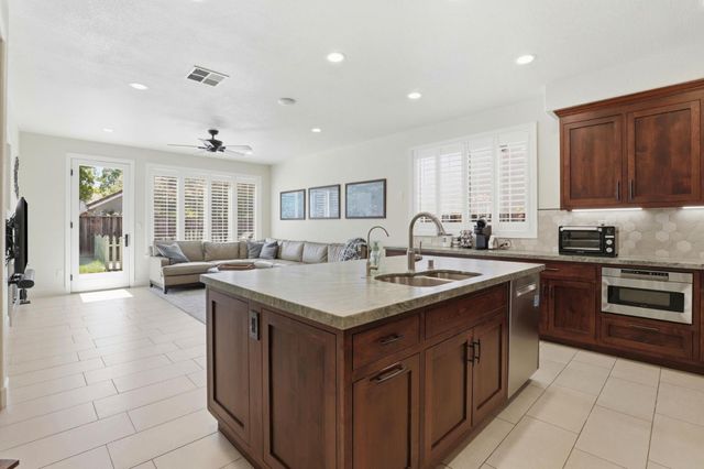 1510 Sunrise Drive, Gilroy, CA 95020