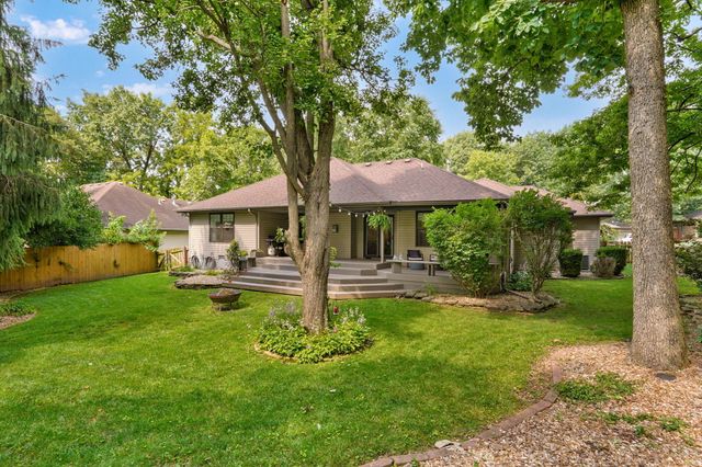 2790 S Eldon Avenue, Springfield, MO 65807