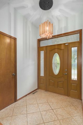 2790 S Eldon Avenue, Springfield, MO 65807