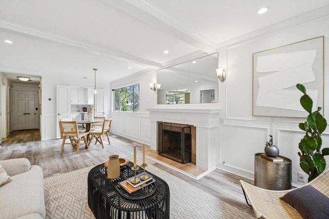 600 Pennsylvania Avenue 1, Los Gatos, CA 95030