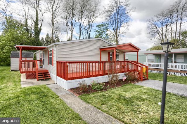 19 BEECHWOOD DR, Dillsburg, PA 17019