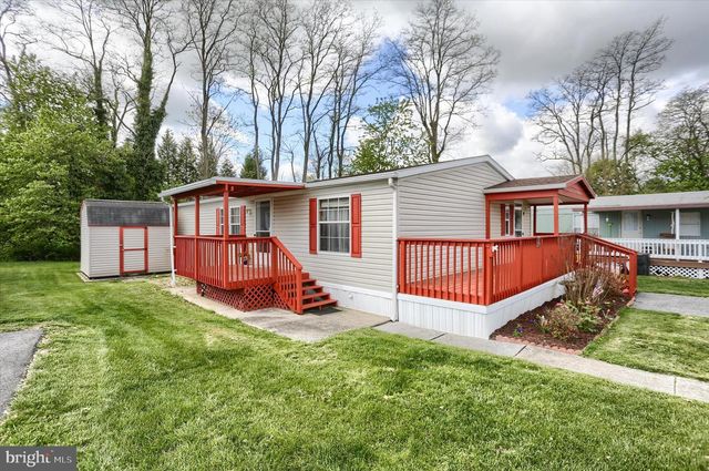 19 BEECHWOOD DR, Dillsburg, PA 17019