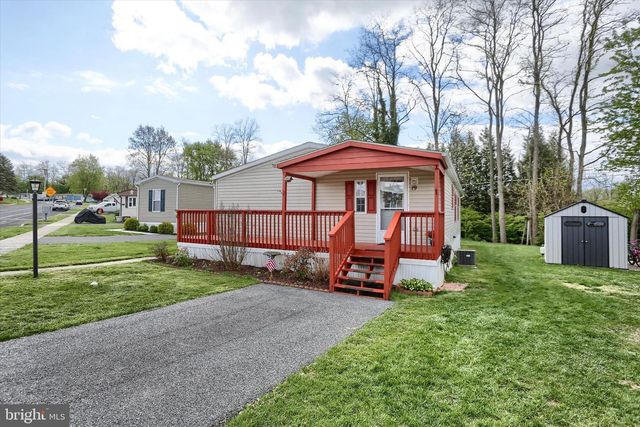 19 BEECHWOOD DR, Dillsburg, PA 17019