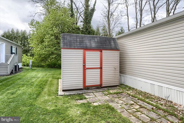 19 BEECHWOOD DR, Dillsburg, PA 17019