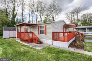 19 BEECHWOOD DR, Dillsburg, PA 17019