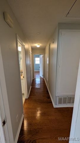 562 Larkin Lane, Montgomery, AL 36109