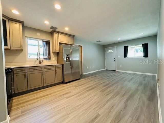 1914 CHAMBERLIN STREET, Orlando, FL 32806