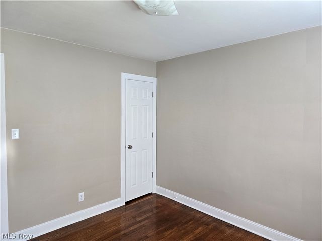 403 High Grove Boulevard, Akron, OH 44312